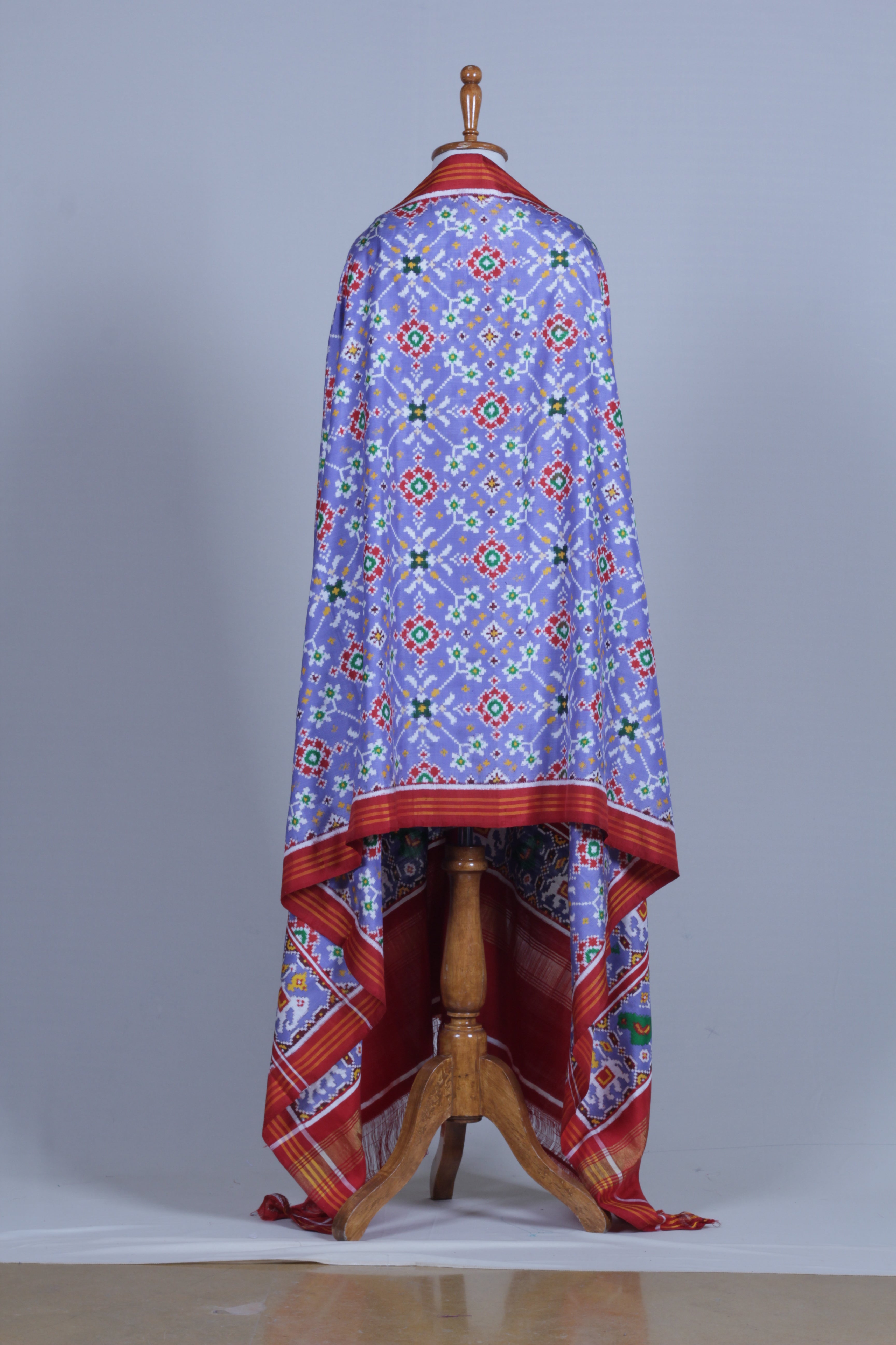 Grey Pathan Patola Dupatta with Traditional Geometric Motifs
