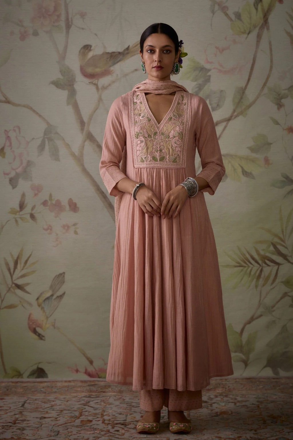 Blush Pink Lace Detailed Kurta Set